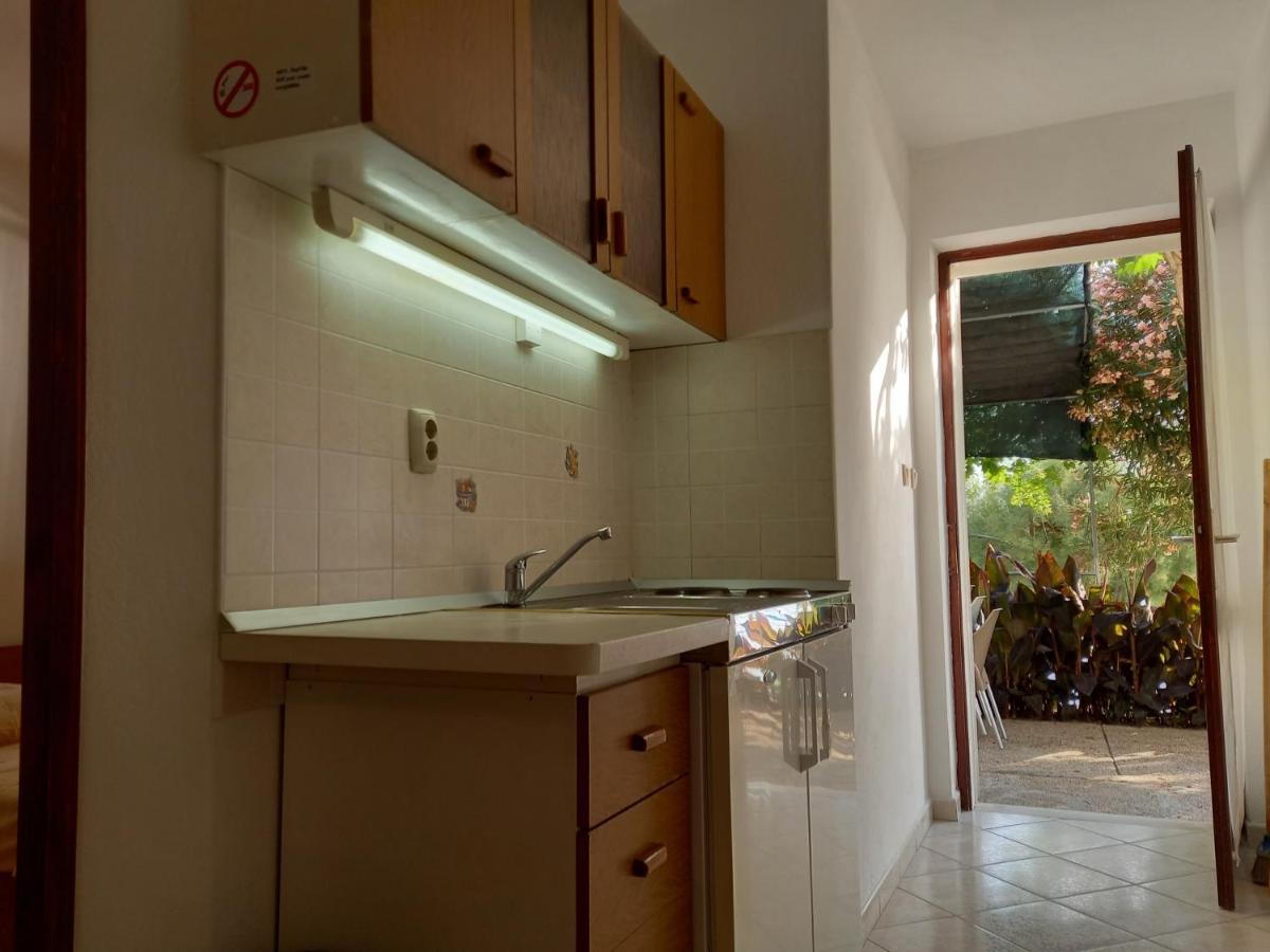 Apartments By The Sea Stanici, Omis - 19728 Εξωτερικό φωτογραφία