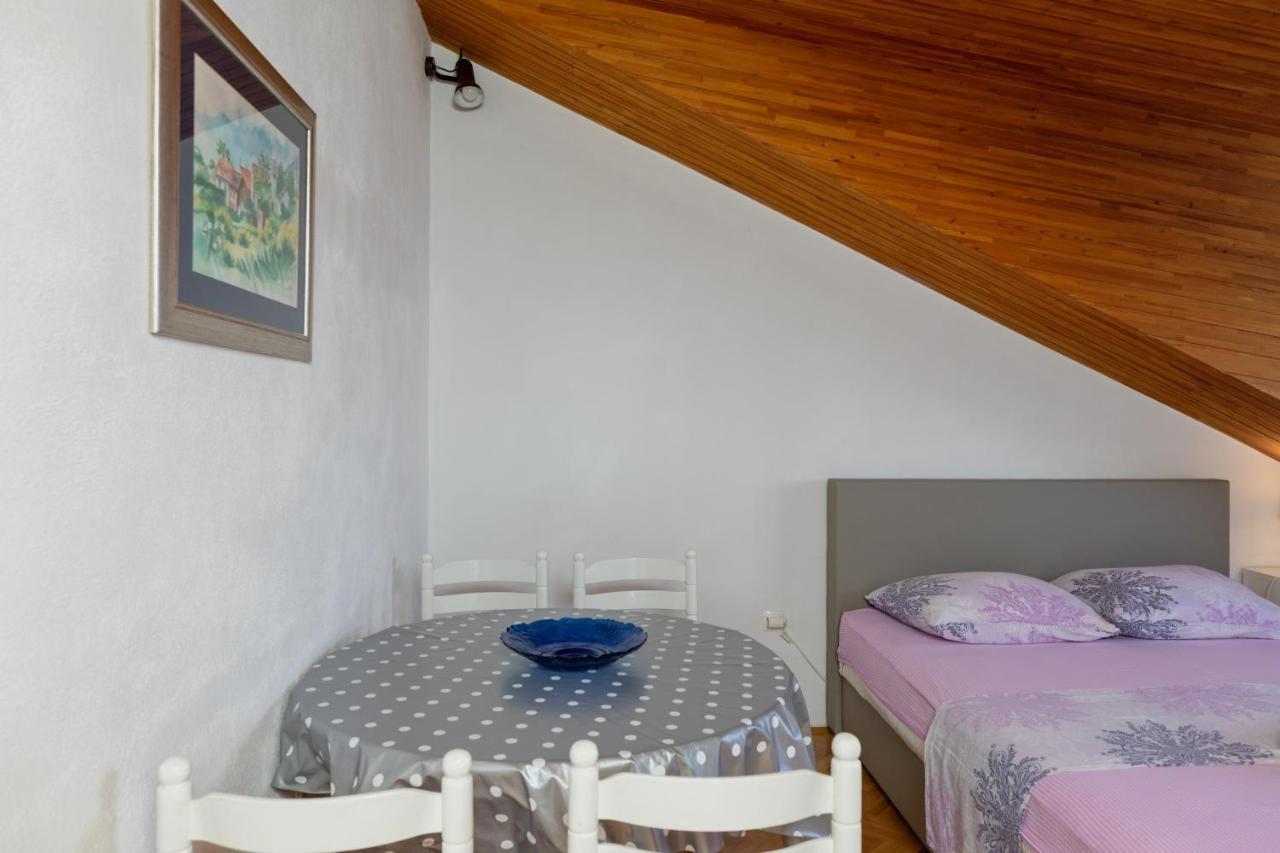 Apartments By The Sea Stanici, Omis - 19728 Εξωτερικό φωτογραφία